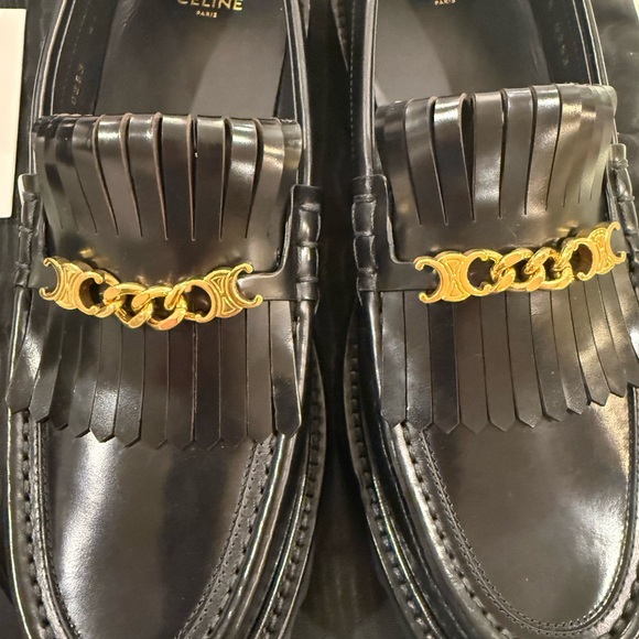 Celine - Picture 5 of 12